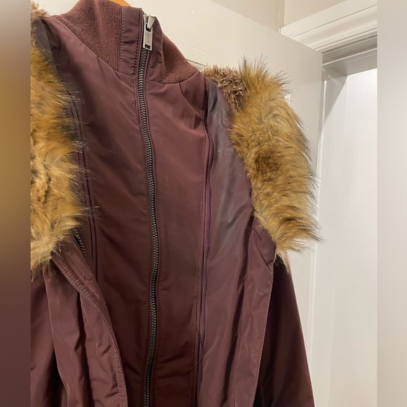Aritzia Babaton Julian Parka - Picture 3 of 7